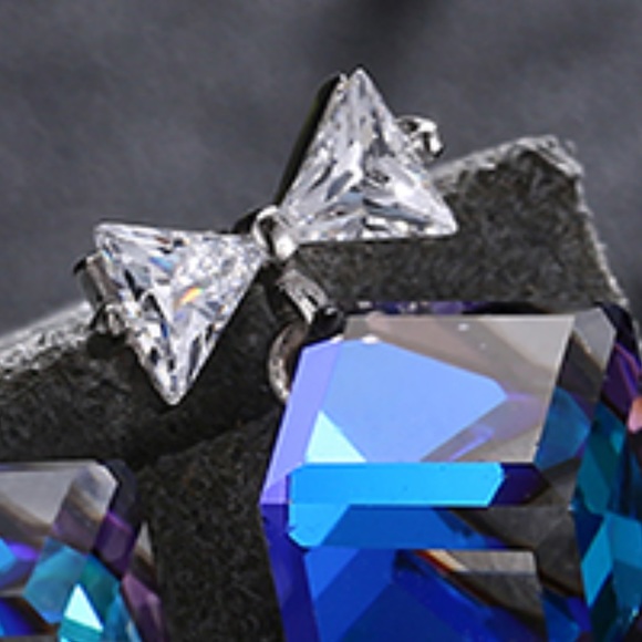 ✨HP💫Bow Tie Earrings - Picture 4 of 6